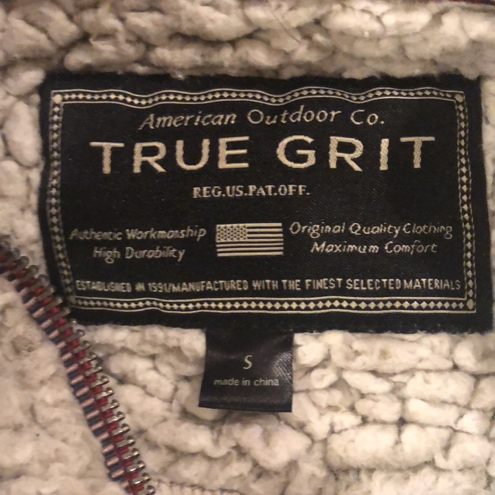 True Grit pullover!!! - Picture 5 of 6